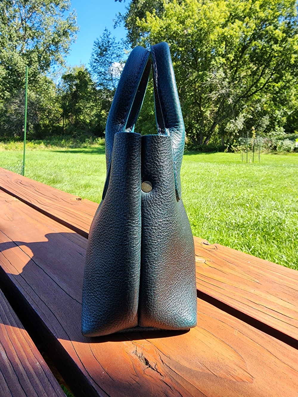 Boreal Raindrop Crossbody Bag - Picture 3 of 11
